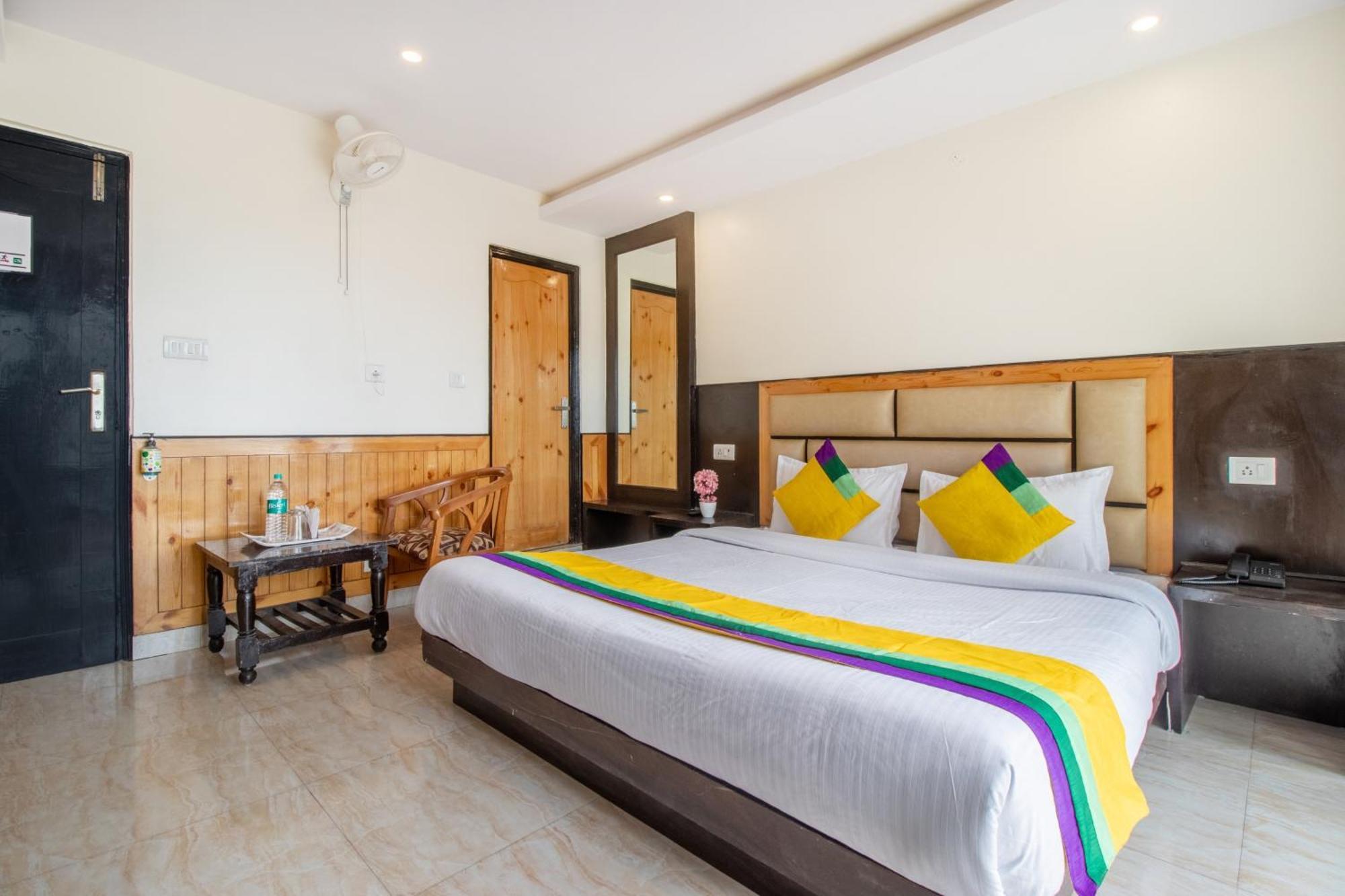 Itsy Hotels Avantika With Forest View Shimla Exterior foto